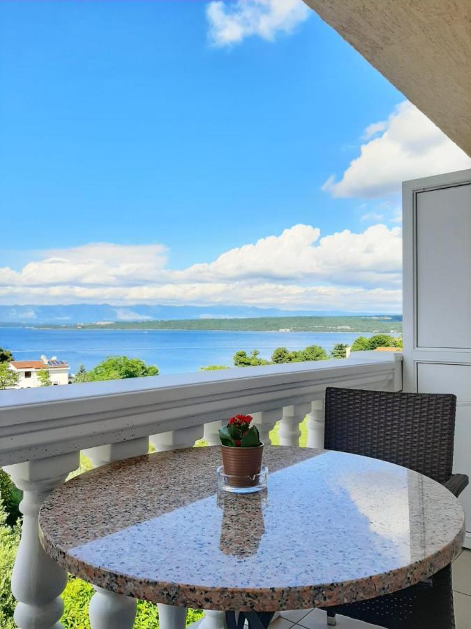 Guest House Katarina Malinska Ngoại thất bức ảnh