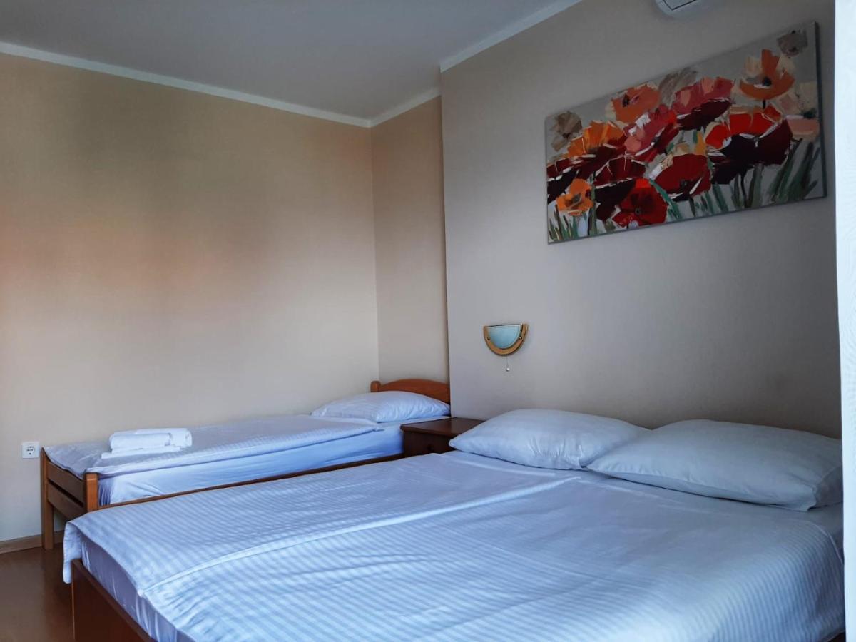 Guest House Katarina Malinska Ngoại thất bức ảnh