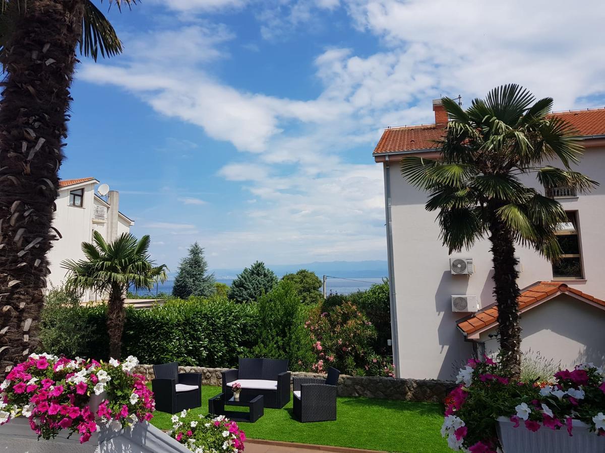 Guest House Katarina Malinska Ngoại thất bức ảnh